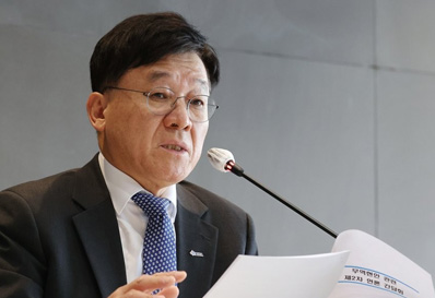 “수출부진 이어지면 올해 수출 8∼9% 감소…무역적자 410억불”